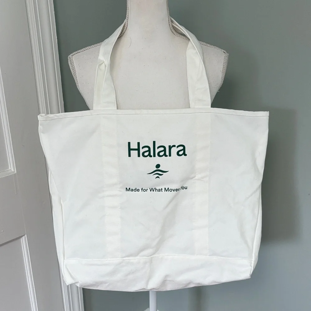 NWOT HALARA‎ White Canvas Reversible Tote Bag